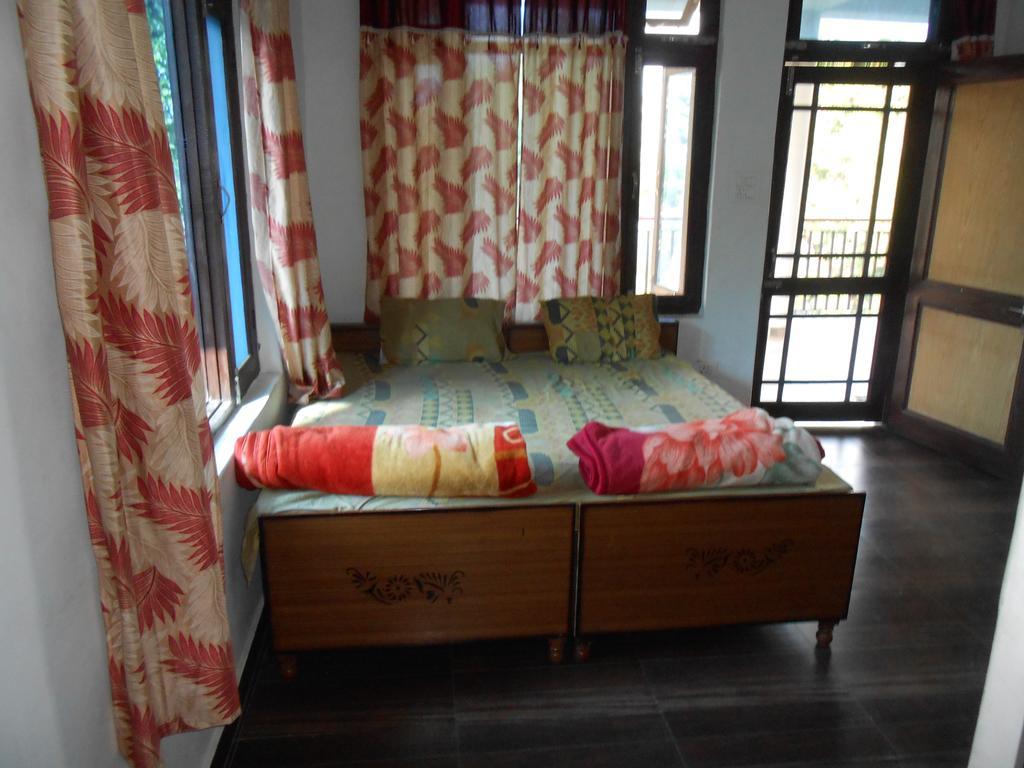 Mohinder & Mohindra Home Stay Bīr Exterior foto