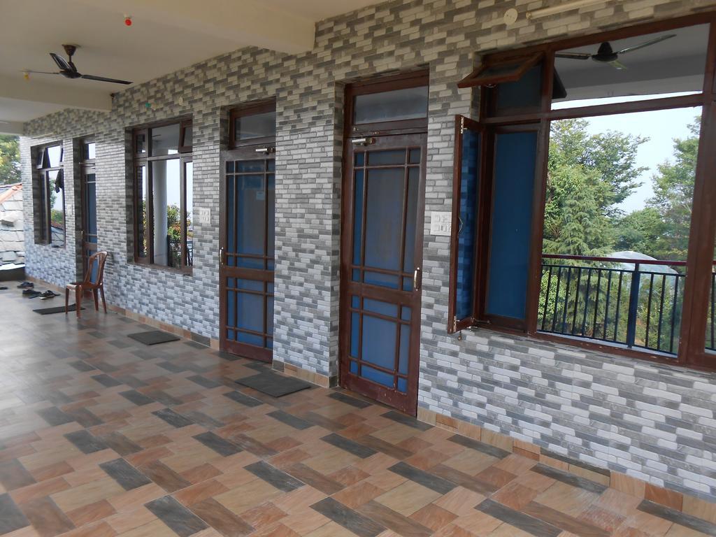Mohinder & Mohindra Home Stay Bīr Exterior foto